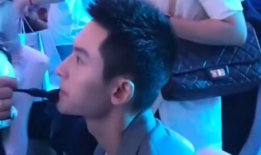 因为吃瓜进娱乐圈,意外踏入娱乐圈的跨界传奇